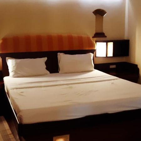 Bth Sarovaram Kochi Extérieur photo