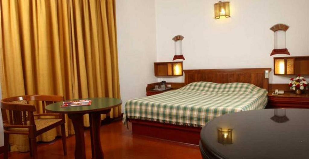 Bth Sarovaram Kochi Extérieur photo