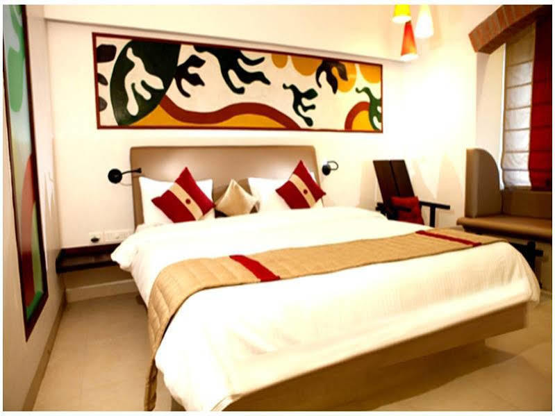 Bth Sarovaram Kochi Extérieur photo